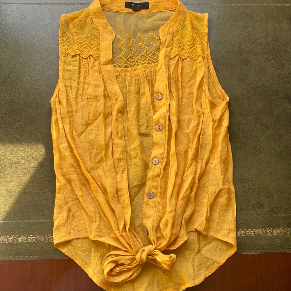 Mine Sleeveless Mustard Blouse - Size S